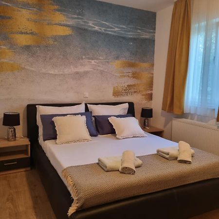 Apartments Miocic Zadar Buitenkant foto