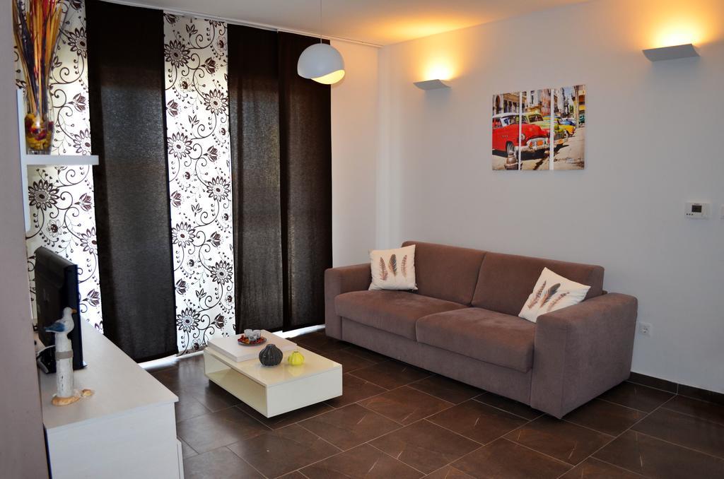 Apartments Miocic Zadar Buitenkant foto