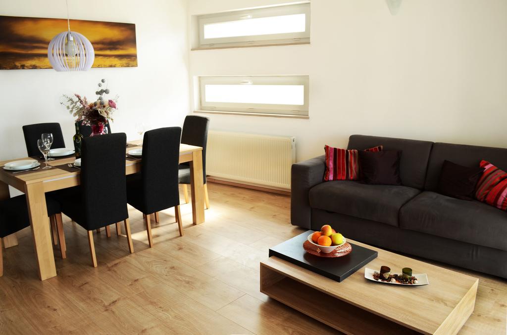 Apartments Miocic Zadar Buitenkant foto
